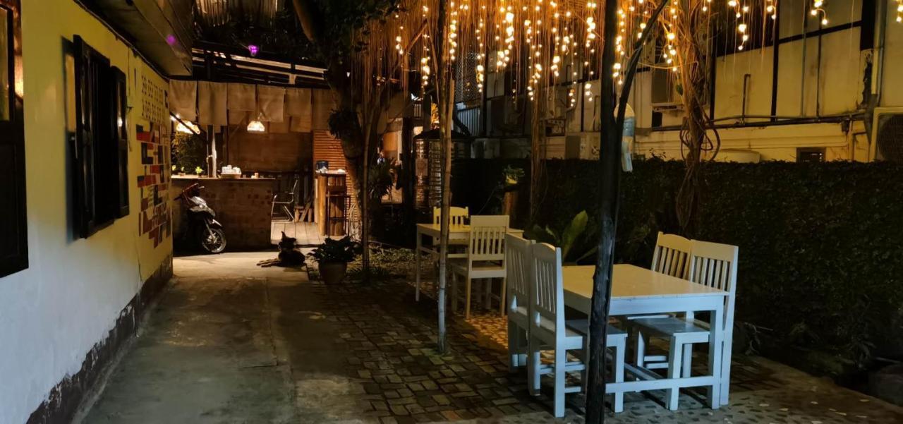 Khonesavane Hostel หลวงพระบาง ภายนอก รูปภาพ